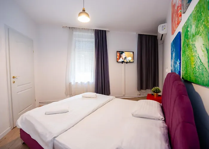 Ideal Accommodation Unirii Square
